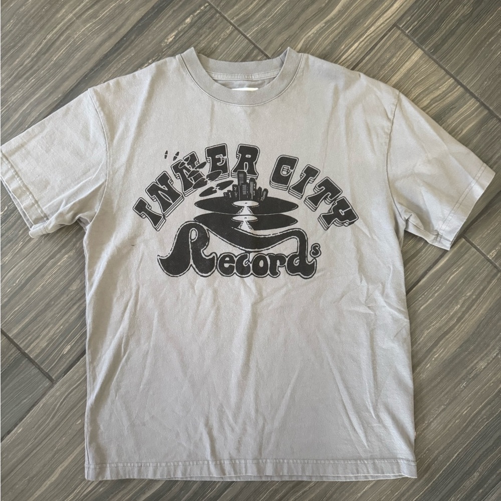 Honor The Gift 
T-shirt
